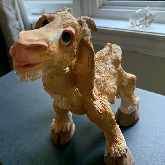 Cheeky Goat Figurine - Picture 2 of 12